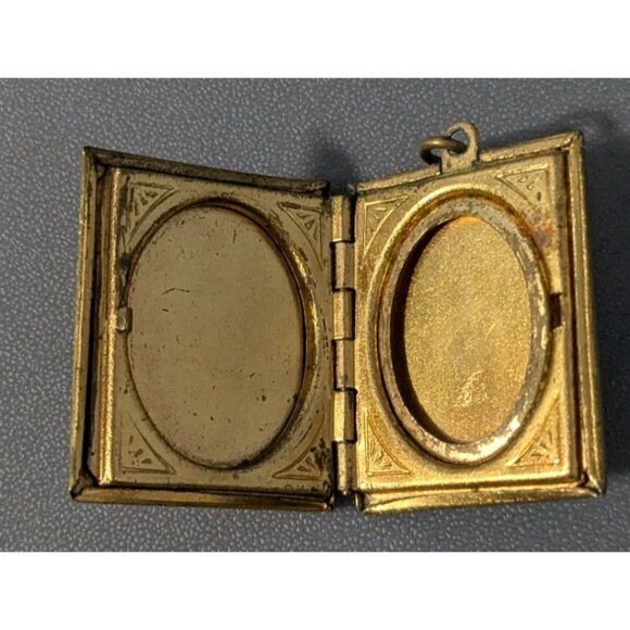 Vintage Enamel Book Locket Floral Design Romantic Sweetheart - Picture 5 of 8